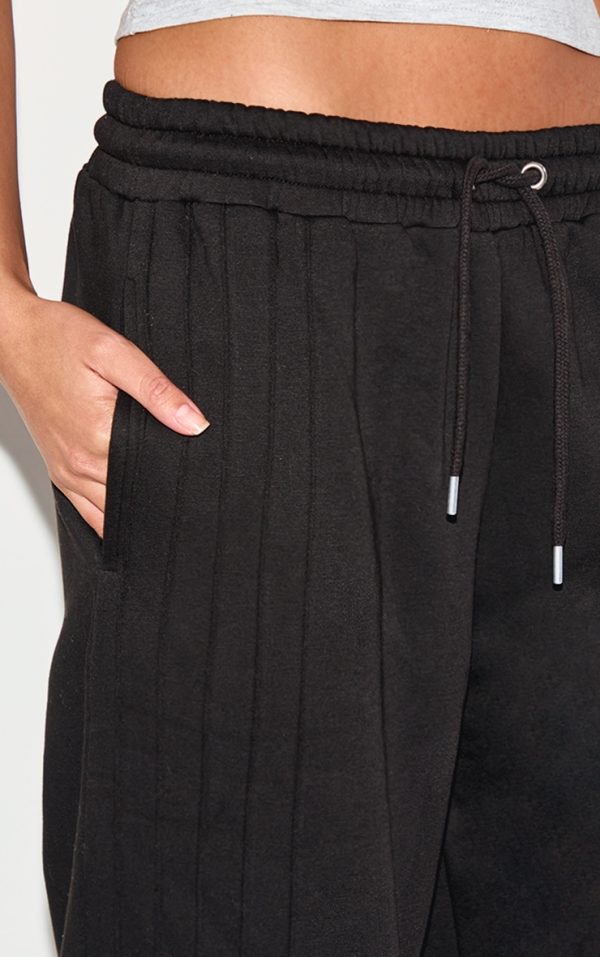 dbd9ea285c9296ade1e394d34848db58277e711d_CNM4811_4_black_seam_detail_sweat_wide_leg_joggers
