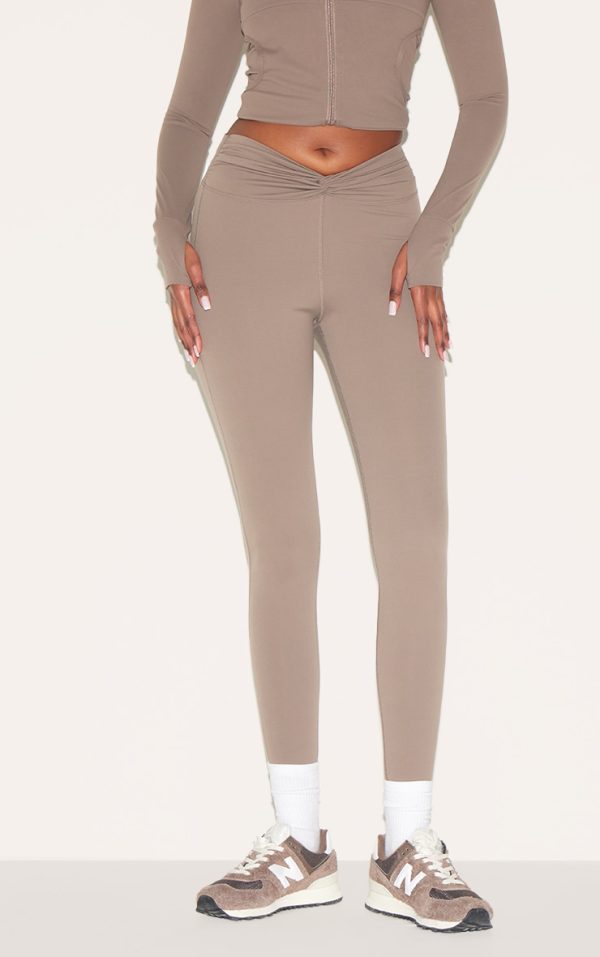 dd58f511ff3accaa6fae8fe23aaff180c87a969d_CNL5090_2_brown_sculpt_twist_front_gym_leggings-1