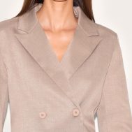 dd5dbc36673a15593b5a79d3272777f50d4d6597_CNL9301_4_mushroom_tailored_woven_boxy_cropped_blazer