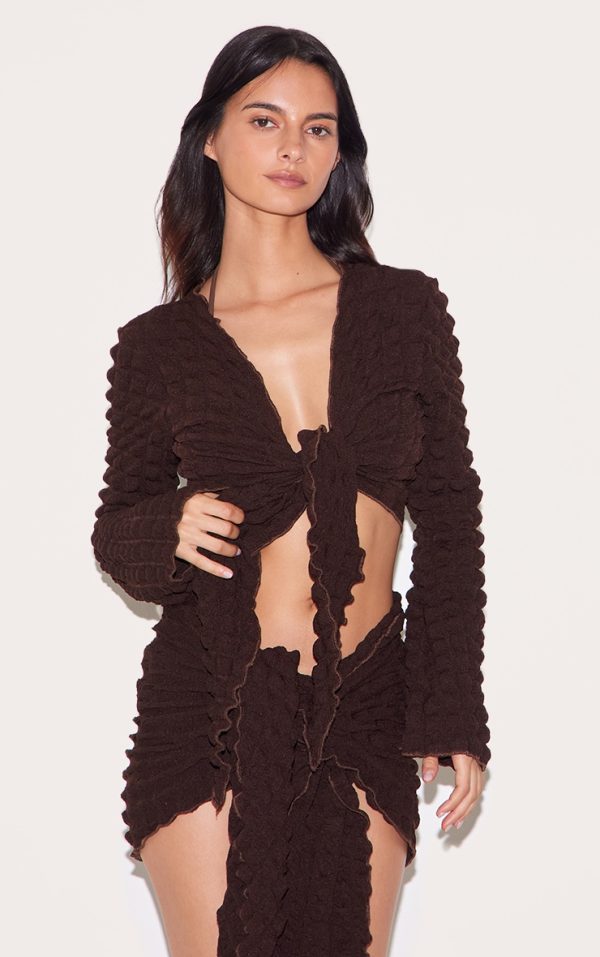 dd9d5d7d589c530103763ea8b433f13ce2d6a9b9_CNM1815_4_chocolate_bubble_texture_tie_front_top_and_sarong_beach_set