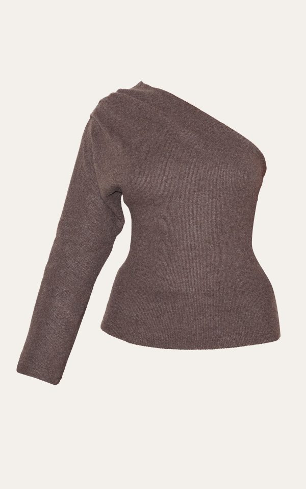 de0e80e81363f0e124a9a09d56922141689daf43_CNK6929_5_chocolate_brushed_rib_asymmetric_shoulder_long_top