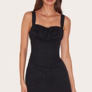 de53ee2acae021cf3250df6eba62888fe1c37d41_CNL8931_1_black_tie_detail_shift_dress