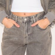 dea38d45a03e0d62251d171e9c45159ac2c3f319_CNK9190_4_light_grey_slouchy_style_jeans