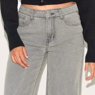 deab528b56244ca0f2bf2a3ce3903fdfc2014f36_CNL7805_4_grey_stone_washed_mid_rise_straight_leg_jeans
