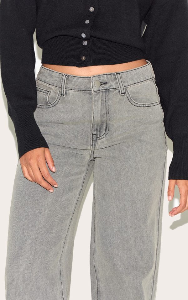 deab528b56244ca0f2bf2a3ce3903fdfc2014f36_CNL7805_4_grey_stone_washed_mid_rise_straight_leg_jeans