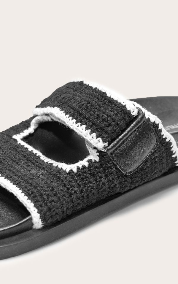 df311fe91d6cb3c5e890d1ea991a17c9edecb5fe_CNJ9668_4_black_contrast_round_toe_crochet_velcro_strap_flat_footbed_sandals