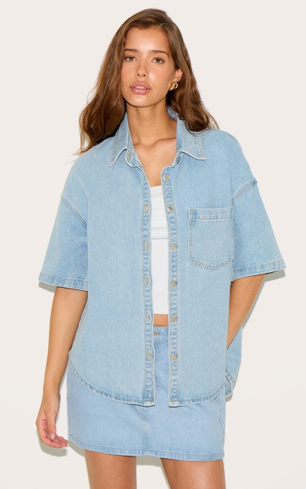 e0a0e97e69bdeec04a09f62f2746154125d720e4_CNM0848_1_light_blue_short_sleeved_boxy_style_denim_shirt