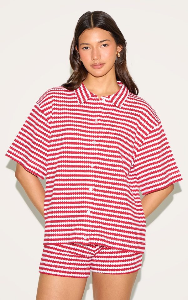 e18715180730cbdfd3af3c1fc199cb898b618ac9_CNM7384_1_red_stripe_textured_stripe_shirt