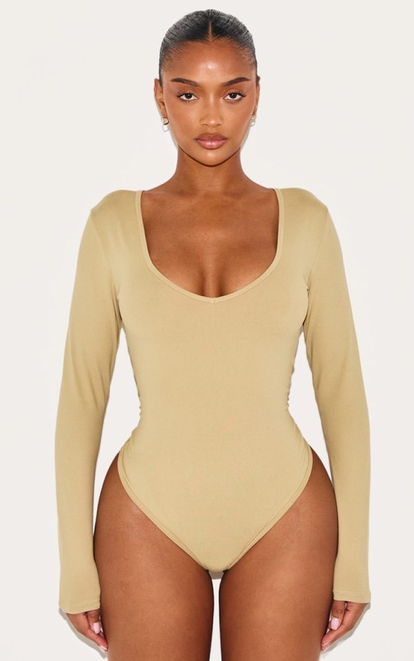 e230f3e7220889d2413234604eef374d7512a346_CNJ7814_2_shape_stone_sculpted_v_neck_long_sleeve_bodysuit-1