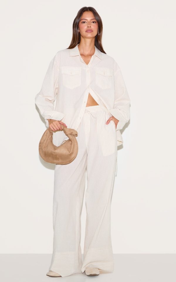 e2ac4fdbf8ca073c20287765702eb42e8d8843ee_CNL9425_3_stone_striped_linen_pocket_detail_oversized_shirt