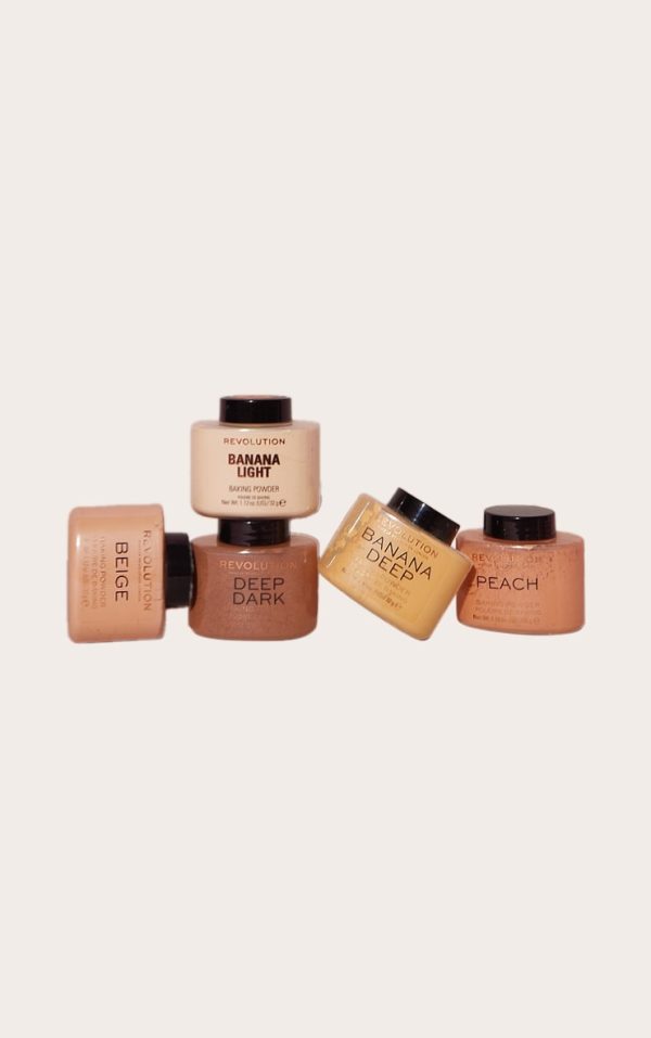 e2d7db572683206ada283ace6fc8ee168e0a2b03_CNA9858_5_makeup_revolution_loose_baking_powder_banana_light