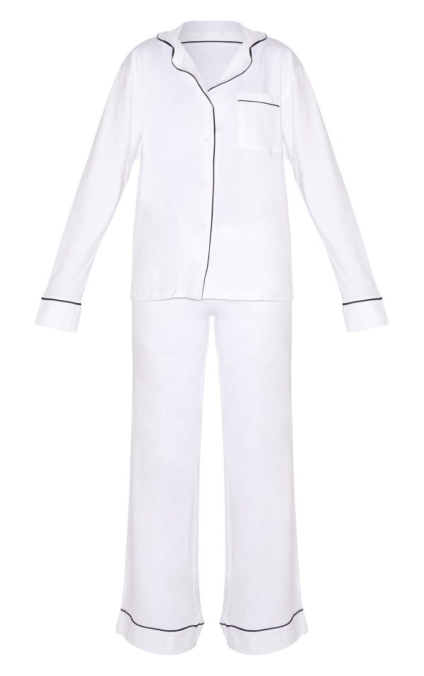 e357fb0db1a02ff7e2d41d448fbd114c712ae447_CNG2004_5_white_jersey_piping_detail_long_pj_set