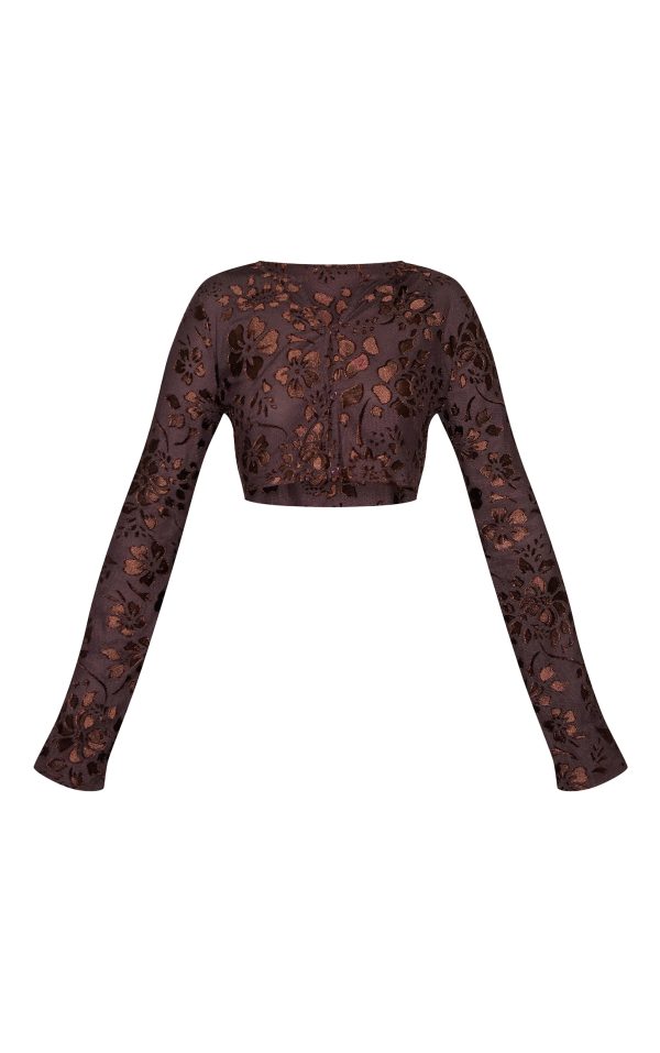 e41511f70c391fecc4800ad8f040d24cf4aee855_CNM5360_5_chocolate_floral_sheer_button_cropped_top