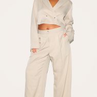 e419bf788dfdc6d02ccd5cfd52373cdcd21ab312_CNL9953_3_plus_light_grey_tailored_woven_boxy_cropped_blazer