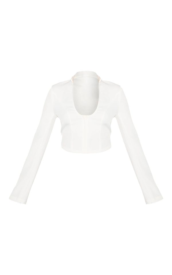 e5249414ad4353c44fe52b5f597edbb9120662ab_CNL7497_5_white_plunge_scoop_neck_shirt