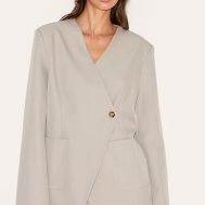 e53d6a1ad9c340690fd15222b478ef382f93864a_CNM1901_1_sand_tailored_woven_asymmetric_blazer