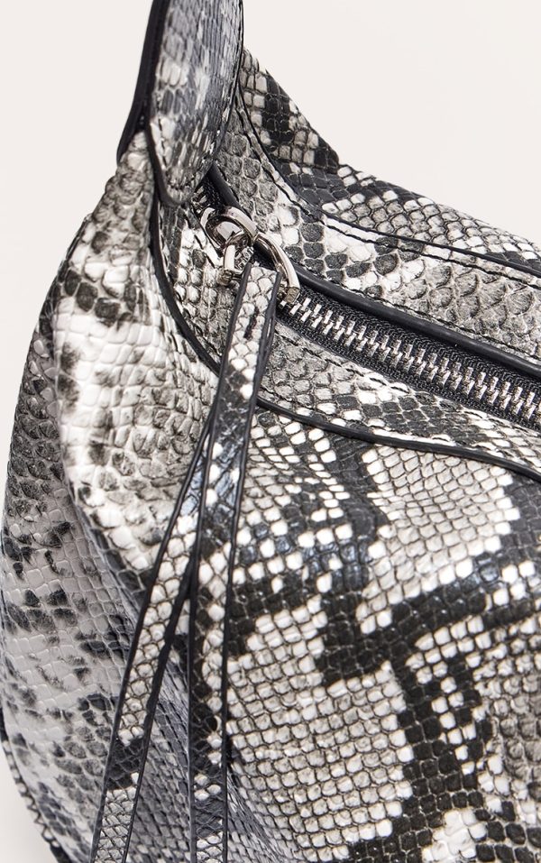 e5b36205e0ccd57f1976e1128b8be25787dbb77c_CNL9834_3_snake_print_oversized_pu_slouchy_shoulder_bag