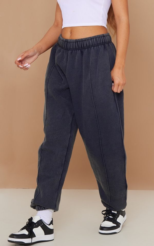 e60b0ab9b8d71f2518232e8678baee7626013fa8_CMW8148_2_charcoal_pintuck_detail_oversized_joggers