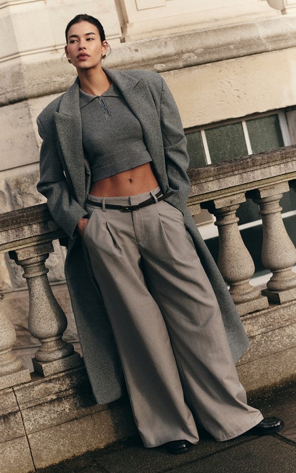 e6339dc0622e602a2a910684b1b0fef3565ecf4e_CNK1390_3_grey_structured_extreme_oversized_double_breasted_coat-1