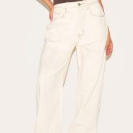 e63b5495ca4731afc802f658bad90ac5b06df0e0_CNM5492_1_petite_ecru_boyfriend_high_waist_jeans