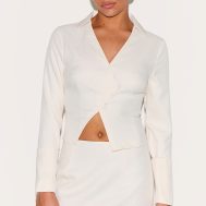 e6758c85543487658433fa14c856ca79070a5bf7_CNM4383_4_petite_cream_textured_woven_mini_skirt