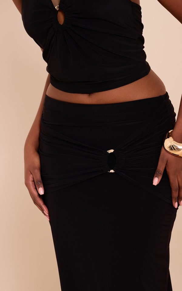 e6f9beaaa04e15571bb0e71456c446508693454f_CNM5201_4_black_ruched_detail_flowy_maxi_skirt