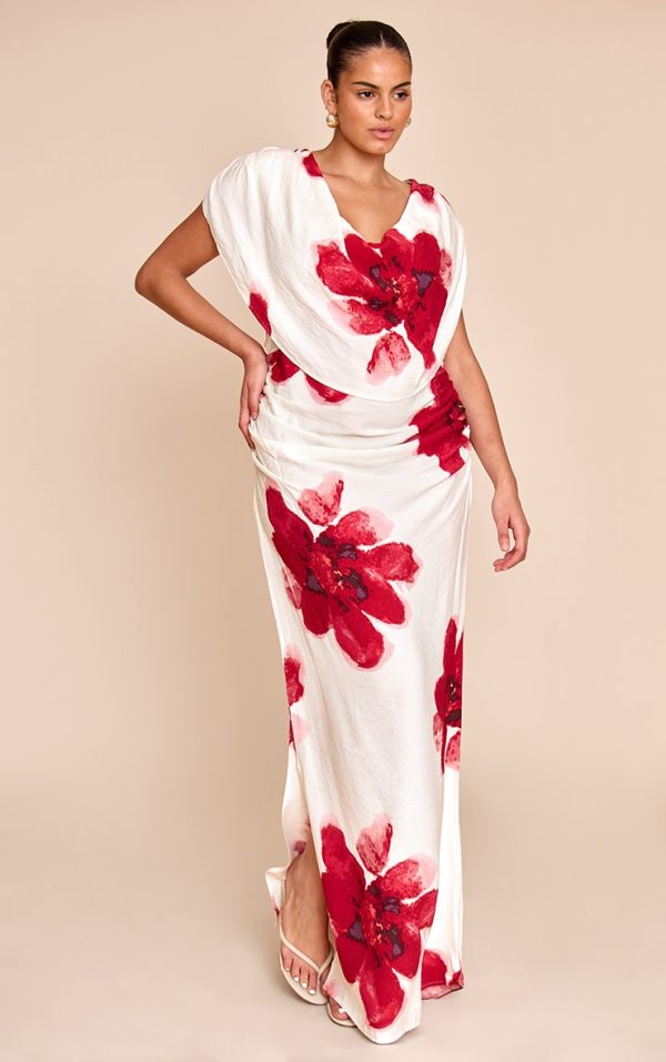 e74a8ded85232f80cc9e5c4c74d1ccf9a505980e_CNM8244_4_plus_red_printed_extreme_cowl_ruched_detail_maxi_dress