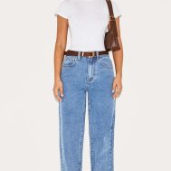 e75124563f7af7024ab610e0e4f4d09e18ad8e66_CNL8838_1_petite_blue_vintage_wash_split_hem_jeans