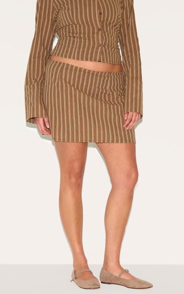 e78045f78e920f63876827fb20926c8f35c9a21e_CNM2042_2_plus_brown_pinstripe_a_line_mini_skirt