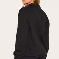 e7f011249ec5ea029c87639b1fd79a560b52031e_CNM0182_2_black_boxy_basic_sweatshirt