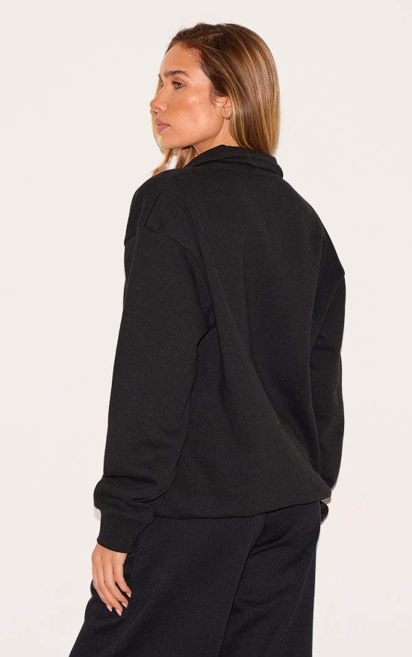 e7f011249ec5ea029c87639b1fd79a560b52031e_CNM0182_2_black_boxy_basic_sweatshirt