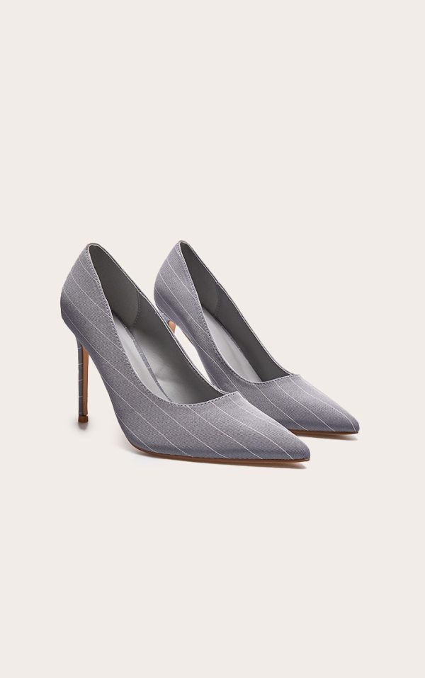 e82c2f904140f8d8edb0f25b8a646b4a5982180b_CNK1683_2_grey_pinstripe_point_toe_court_heels