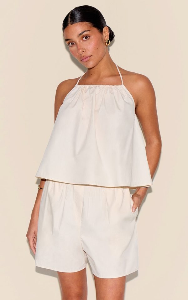 e85c211da237ac0278279790c64275a04bac3cff_CNM3973_4_petite_stone_poplin_floaty_shorts