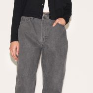 e907d6fe321e63259e6055fa80a8961c7858fdca_CNL9746_4_petite_grey_high_waist_mom_jeans