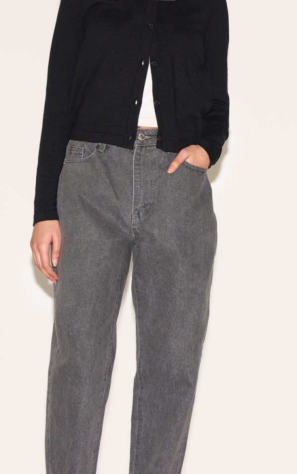 e907d6fe321e63259e6055fa80a8961c7858fdca_CNL9746_4_petite_grey_high_waist_mom_jeans