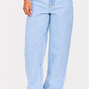 PRETTYLITTLETHING Light Blue Wash High Waist Boyfriend Jeans