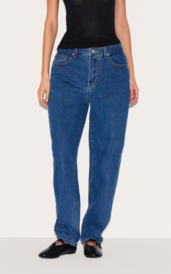 e9c960149d688ce1835ef87fa393e373146ed9c2_CNL7119_2_prettylittlething_dark_blue_high_waist_mom_jeans