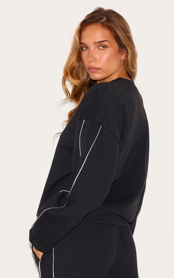 eb25554bdd9b742559c910c69320041677ed4c40_CNL8648_2_black_contrast_piping_detail_sweatshirt
