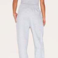 ebbd1a5efba0234057599f4f31b5b9f0941a852c_CNI1898_3_prettylittlething_petite_ash_grey_high_waist_cuffed_joggers