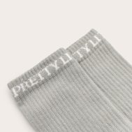 ed76580e279d6e713a7994c51bd78a0d695049d9_CMZ7599_2_prettylittlething_grey_logo_2_pack_socks