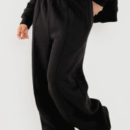 eda3bf86dbc757a308ec7734aa39f1774eb201c4_CNK4388_2_petite_black_seam_detail_straight_leg_joggers