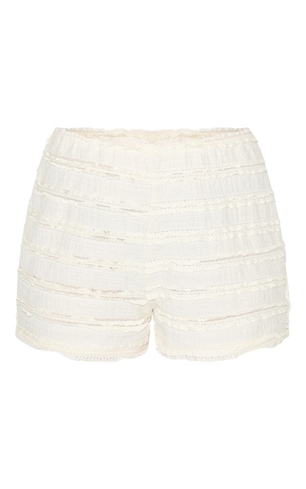 edb8d1c3cadf772678a3b0b03affaaf0380c137b_CNN1067_6_petite_cream_textured_hot_pants