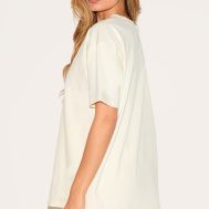 ee06062d515acc717dfcff81df7400097498ceea_CNI8522_2_prettylittlething_beige_printed_oversized_t_shirt