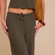 ee99809981c5c15298e6a6186bfef60d0c8e2192_CNM8931_4_khaki_mid_rise_textured_wide_leg_trousers