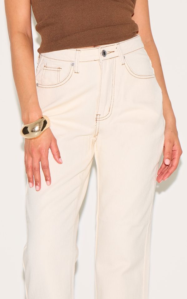 eee1cb5f44dd04d499c16d49f381254dd388bdad_CNM5494_4_prettylittlething_petite_ecru_high_waist_straight_leg_jeans