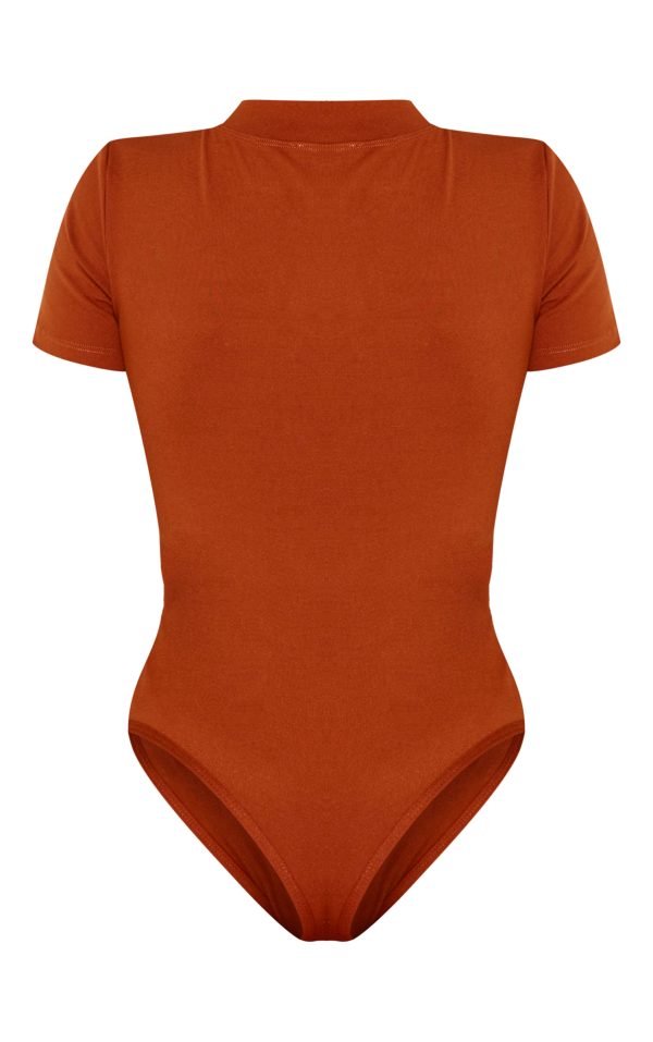 eef427afb567aed4fc4bbbad54298ced71b83807_CNL9492_6_shape_rust_sculpted_short_sleeve_bodysuit