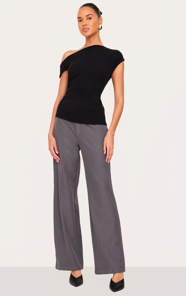 ef17ce703961199df8fb23fd7e5cac18819c220d_CNL8987_3_black_textured_ruched_asymmetric_longline_top