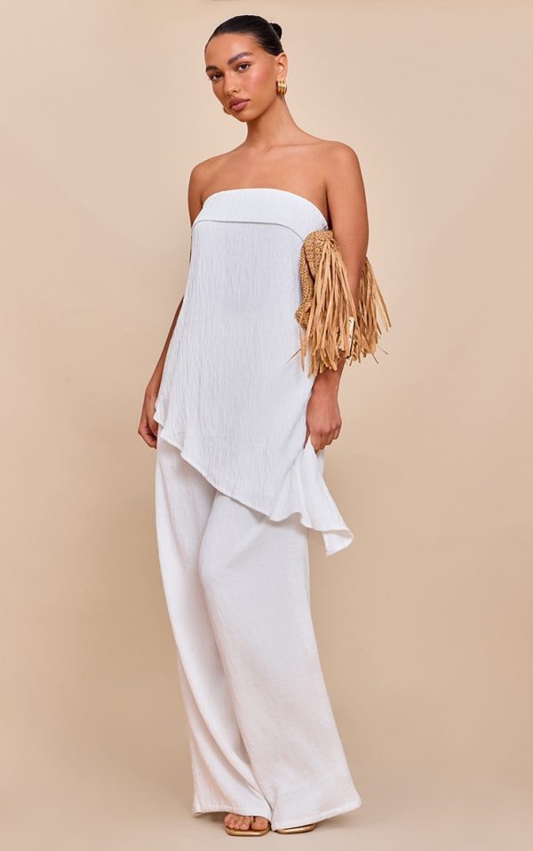 ef3018f59e0f2e87eb9128a4b0d8a5f2a910b4e6_CNM8821_1_white_textured_wide_leg_trousers