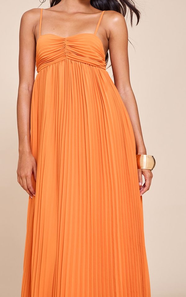 ef4cd227eca4e7bc4291a640230178867ada0ec9_CNM5978_4_orange_plisse_maxi_dress