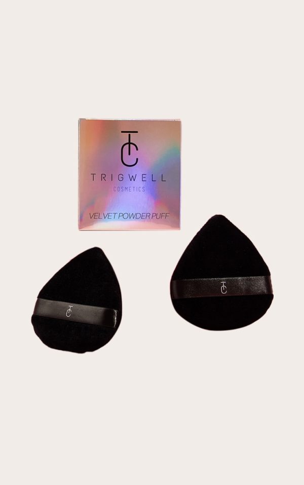 efb7f8fed2a91d59f790a118689eb620e47da3f5_CNG2856_1_trigwell_cosmetics_velvet_powder_puff_duo